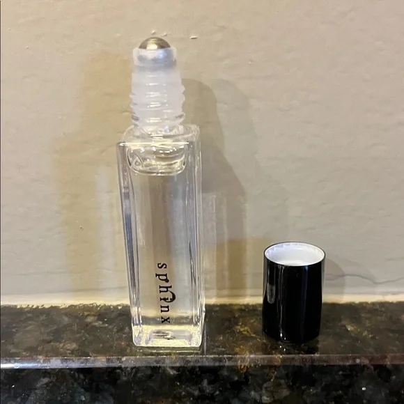 Riddle- Sphinx roll on fragrance oil - Picture 4 of 4